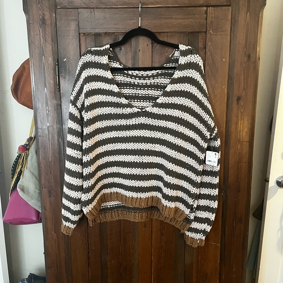Free People sweater - Picture 2 of 5